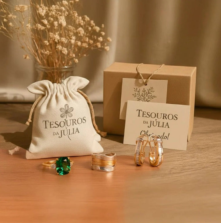 Stříbrné obdélníkové náušnice s leskem