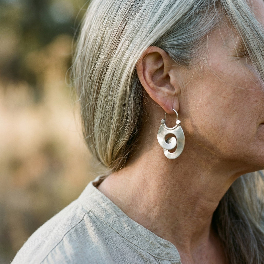 Vintage Stříbrné Náušnice se Spiralou